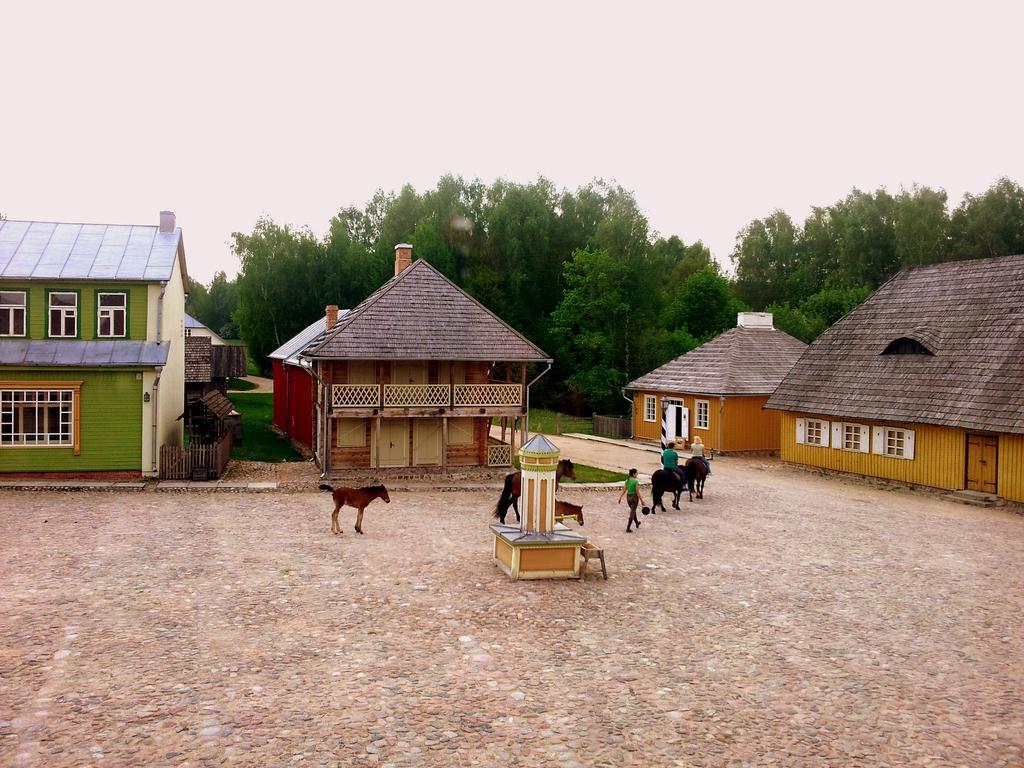 Stay At Lithuanian Folk Museum Rumsiskes Exterior foto